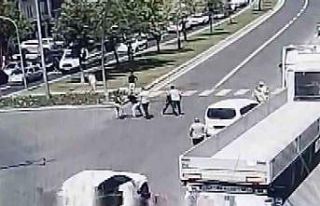 Trafikte ‘niye yavaş gidiyorsun’ kavgası