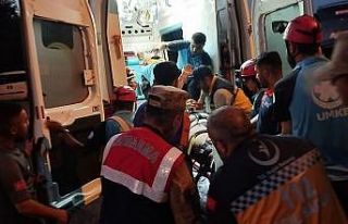 Tunceli’de kayalıkta düşen kadın ekiplerce kurtarıldı