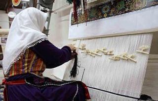 Türk düğümlü halılar ilk kez bir ‘Atlasta’...