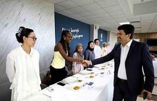 Türkçe sevdalısı gençler SUBÜ’de eğitim görüyor