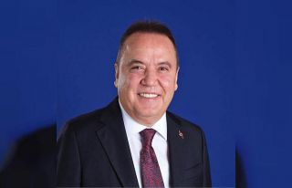 Tutuklu bulunan Muhittin Böcek kontrol için hastaneye...
