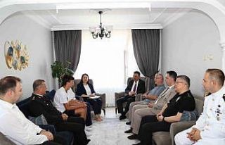 Vali Hacıbektaşoğlu’ndan şehit ailesine ziyaret