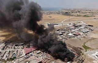 Van’da geri dönüşüm tesisinde çıkan yangına...