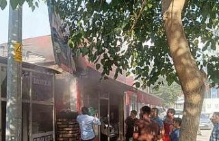 Van’da iş yerinde yangın paniği: İlk müdahaleyi...