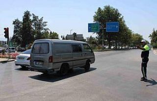 Yangın sonrası otoban girişinde araç yoğunluğu...