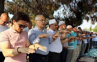 Yangınların devam ettiği Karabük’te yağmur...