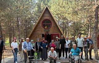 Yaşlılar için doğa yürüyüşü gerçekleştirildi