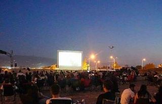 Yaz sinema geceleri başladı