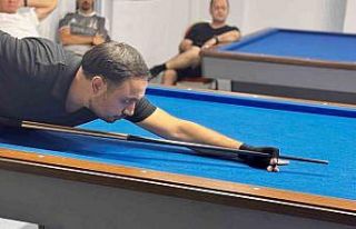 Yunusemre Belediyespor bilardoda yine zirvede