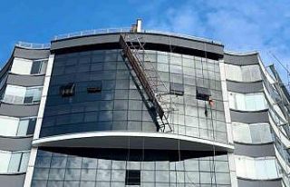 Yürekleri ağza getiren görüntü: 11. katta iskele...