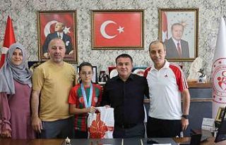 Zümra Ağdağ’dan Türkiye ikincisi oldu