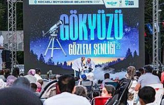 12 bin gökyüzü tutkunu uzayı keşfetti