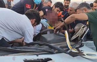 Adıyaman’da otomobil takla attı: 1’i ağır...