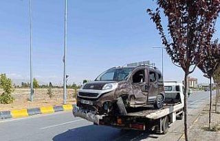 Ağrı’da kırmızı ışık ihlali kazaya yol açtı:...