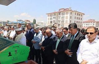 Akpunar’ın annesi toprağa verildi