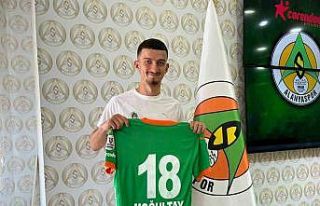 Alanyaspor kadrosuna kattığı 4 oyuncu için imza...
