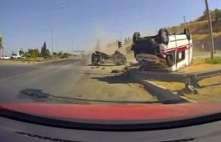 Alaşehir’deki ambulans kazası görüntülendi