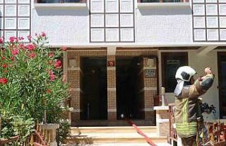 Ankara’da 3 katlı binada yangın çıktı