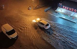 Ankara’da sağanak yağışlar sele neden oldu