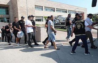 Antalya’da eş zamanlı operasyonlarda 236 aranan...