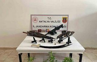 Antalya’da silah kaçakçılarına operasyon: 5...