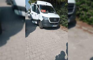 Antalya’da tur minibüsü şoförü aracında ölü...