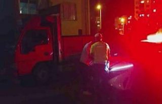 Araçlarına fazla yük atarak trafiği tehlikeye...