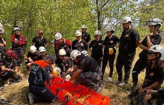 Arama kurtarma ekibine havai hat ip eğitimi verildi