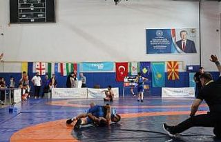 Artvin’de uluslararası güreş turnuvası düzenlendi