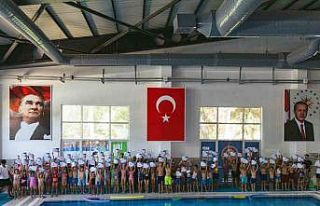 Aydın’da 500 kişi yüzme sertifikasını aldı