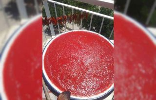 Aydın’da balkonlar kırmızıya boyandı