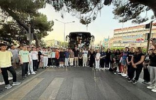Aydın’dan 64 öğrenci gençlik kamplarına uğurlandı