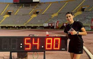 Aysel Önder’den dünya rekoru