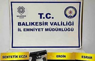 Ayvalık’ta narkotik polisinden operasyon: 3 kişi...