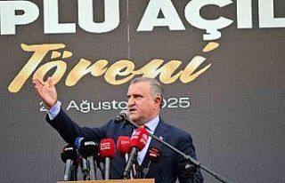Bakan Bak: "Türkiye bir spor devrimi yaşamaktadır"