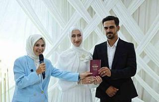 Bakan Göktaş, genç çiftin nikah şahidi oldu