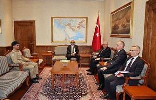 Bakan Güler, Pakistan Büyükelçisi Junaid’i kabul...