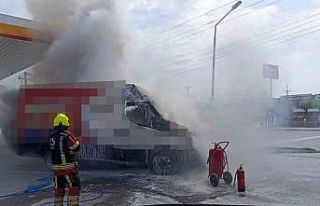 Balıkesir’de akaryakıt istasyonunda araç yangını