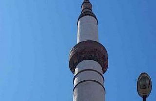 Balıkesir’de tarihi cami depremde hasar gördü