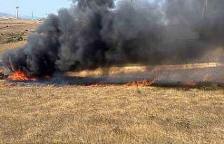 Bandırma’da araç ve arazi yangını söndürüldü