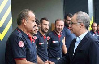 Baraçlı’dan itfaiyecilere moral ziyareti: "Türkiye’nin...