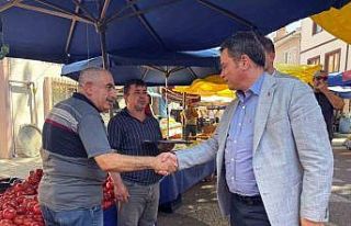 Başkan Aydın, Muradiye Pazarı’nda esnaf ve vatandaşla...