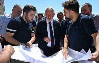 Başkan Başdeğirmen, Gül 2 Sanayi Sitesi’ndeki...