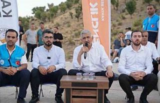 Başkan Hallaç, Cendere Köprüsü’nde gençlerle...