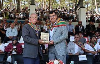 Başkan Kahveci: "Ata sporumuz yağlı güreşleri...