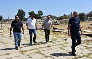 Başkan Zencirci, Magnesia Antik Kenti çalışmalarını...