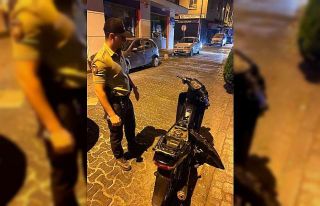 Bekçilerin dikkati çalıntı motosikleti yakalattı
