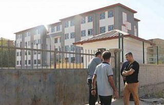 Belediyenin ruhsat vermediği okul, 2 yıldır açılamıyor