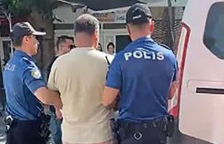 Bıçaklı gasp girişimine Konak polisinden suçüstü