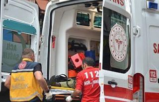 Bilecik’te hafif ticari araç ile otomobil çarpıştı,...